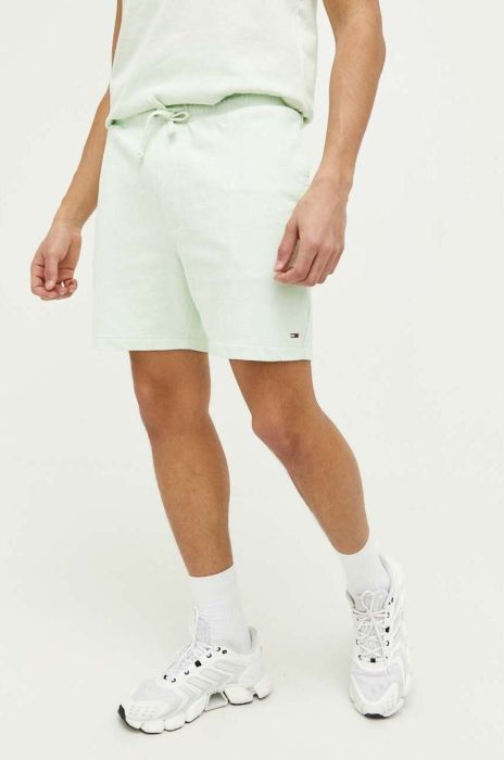 Бавовняні шорти Tommy Jeans колір зелений (3159997)