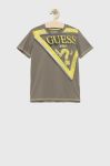 Дитяча бавовняна футболка Guess колір зелений з принтом (2937614)