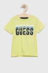 Дитяча бавовняна футболка Guess колір зелений з принтом (2871401)