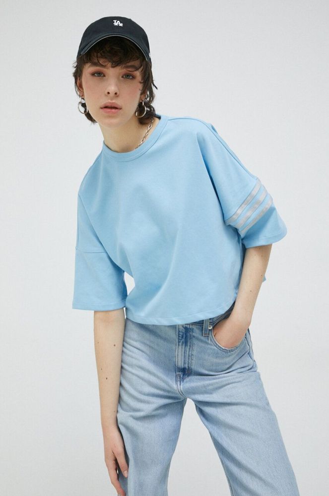 Футболка adidas Originals жіночий колір блакитний (3001324)