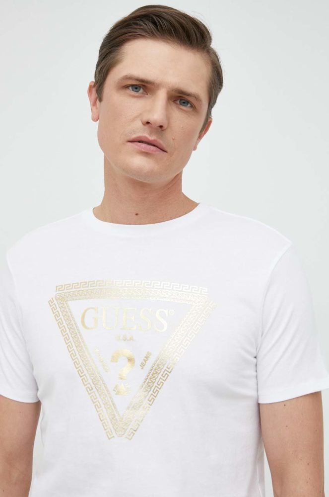 Бавовняна футболка Guess колір білий з принтом (2851624)