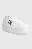 Шкіряні кросівки Tommy Jeans TJW FLATFORM ESS колір білий EN0EN02518
