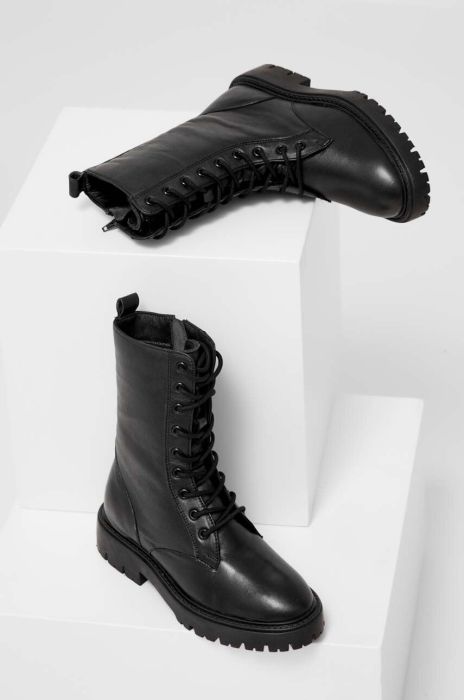 Шкіряні черевики Answear Lab X Лімітована колекція NO SHAME жіночі колір чорний на плоскому ходу (3524990)