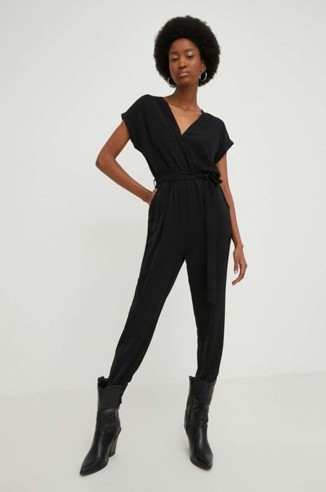 Комбінезон Answear Lab колір чорний декольте трикутник (2818462)