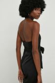 Комбінезон Answear Lab колір чорний декольте трикутник (2880269)
