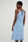 Бавовняна сукня Answear Lab mini розкльошена колір блакитний