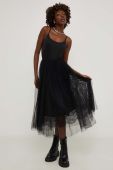 Сукня і светр Answear Lab колір чорний midi розкльошена
