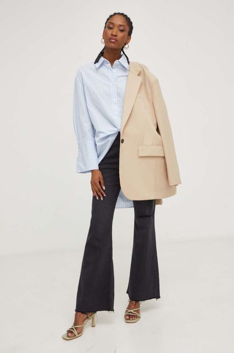 Бавовняна сорочка Answear Lab жіноча relaxed класичний комір колір блакитний (3452200)