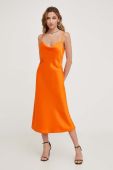 Сукня Answear Lab колір помаранчевий midi пряма (3389258)