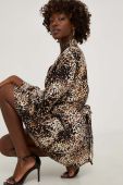 Сукня Answear Lab колір бежевий mini розкльошена (3622912)