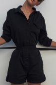 Комбінезон MUUV. колір чорний з бавовни з коміром