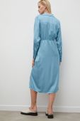 Сукня Herskind midi пряма колір блакитний