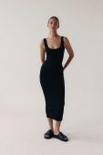 Сукня MUUV. Fendu колір чорний midi облягаюча