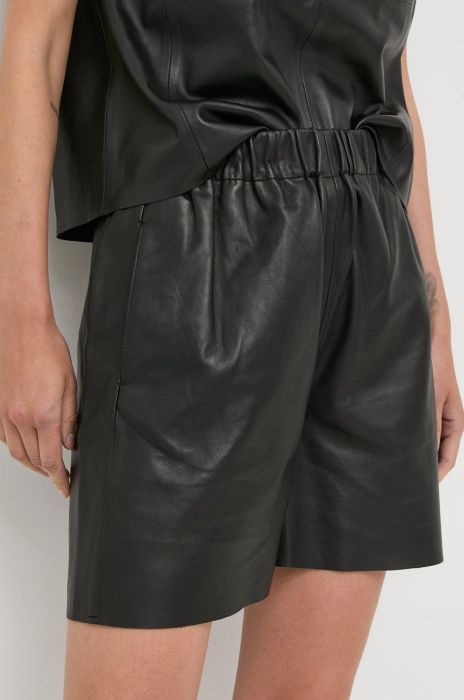 Шкіряні шорти Notes du Nord жіночі колір чорний однотонні висока посадка (2472490)