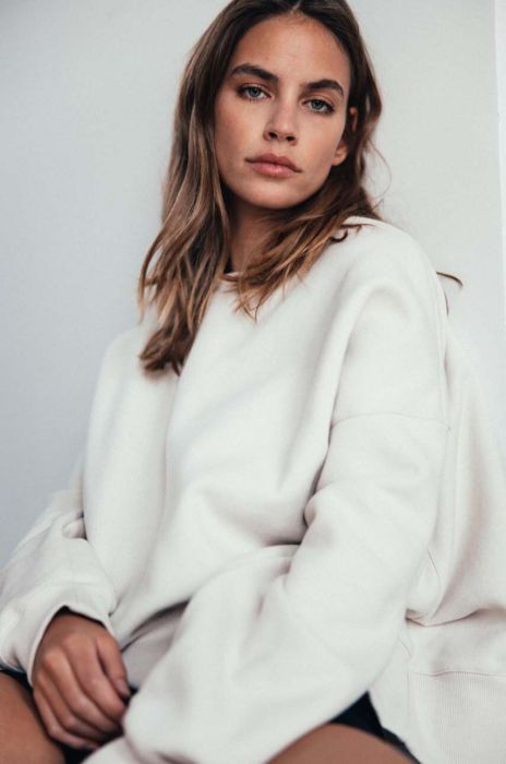 Бавовняна кофта MUUV. жіноча колір бежевий однотонна